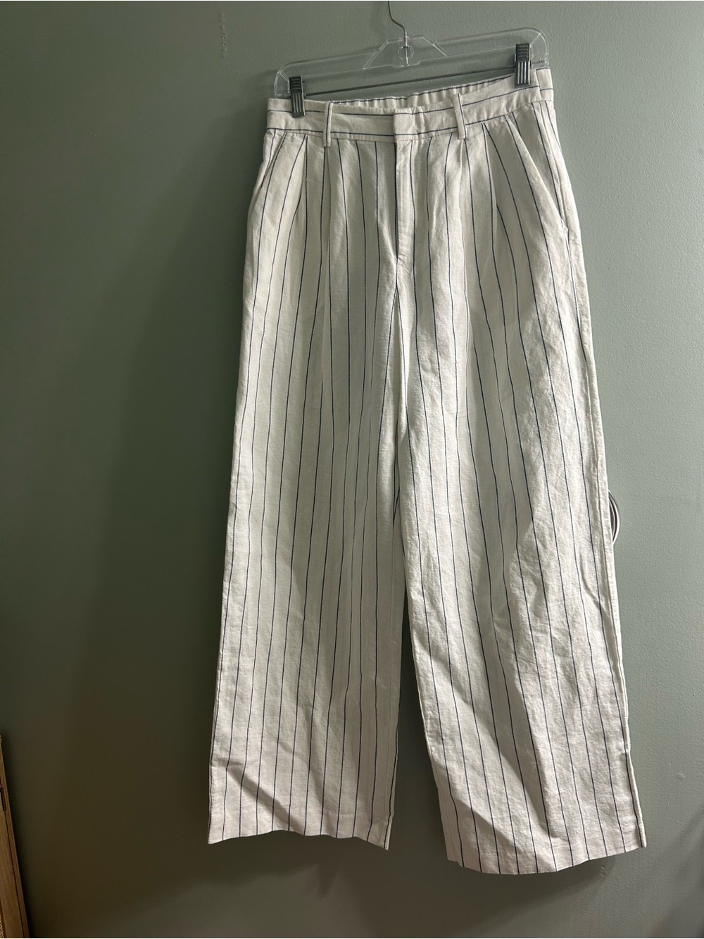Gap linen-blend co-ord set pinstripe vest and matching wide-leg trousers - Picture 7 of 14